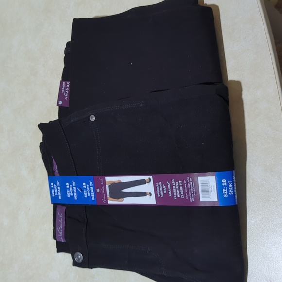 Gloria Vanderbilt Amanda Woman's Black size 10 short - Picture 4 of 8